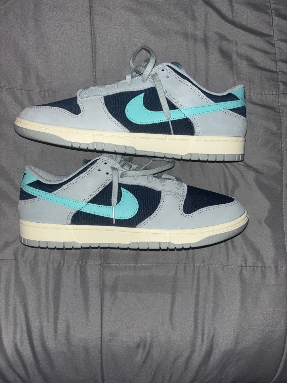Nike Men’s Dunk  Low-Top Sneakers in Teal, Navy & Light Gray